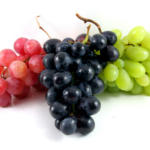 द्राक्षे खाऊन डोळ्यांचे आरोग्य ठेवा उत्तम